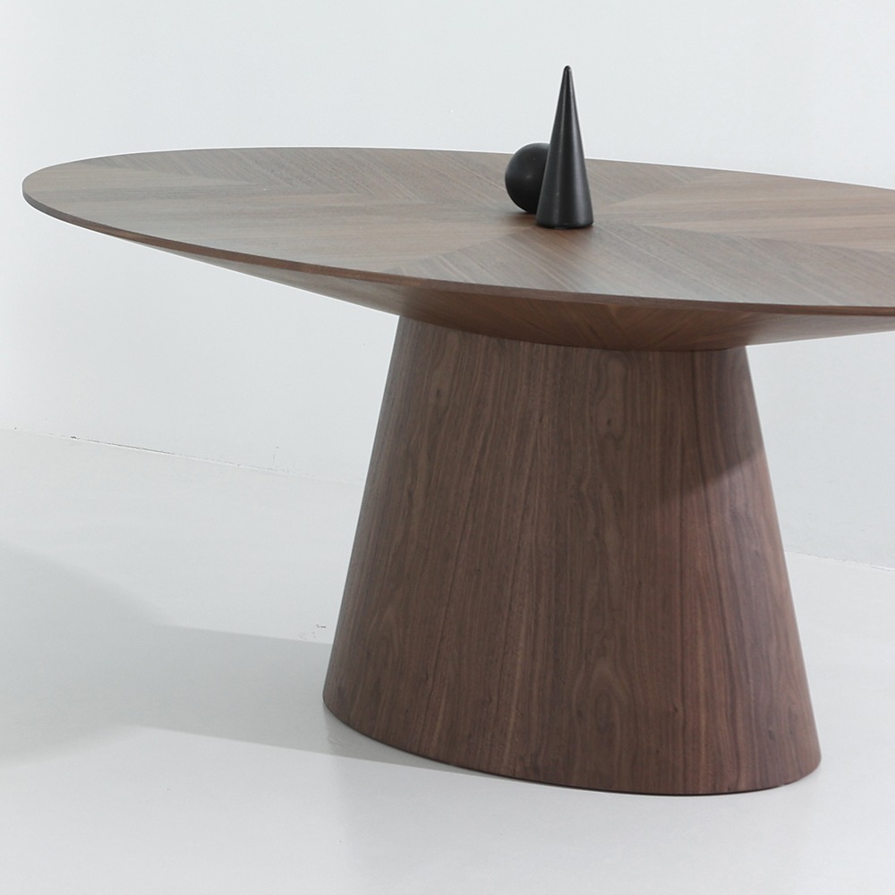 우노 오벌 테이블. Uno oval table